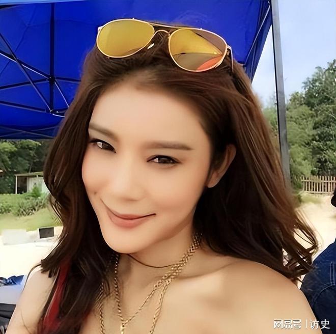 ”身败名裂选择原谅他的谢杏芳现怎样了龙8头号玩家2016年林丹“忘拉窗帘(图10)