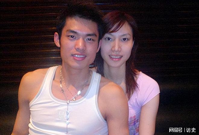 ”身败名裂选择原谅他的谢杏芳现怎样了龙8头号玩家2016年林丹“忘拉窗帘(图16)